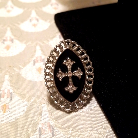 COPY - Guess Silver and Black Cross ring - Picture 1 of 4